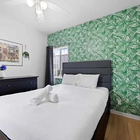 Cozy Backhouse Stay - Sleeps 2 Beverly Hills Adj